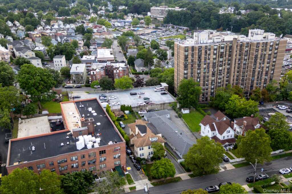 43 Davis Avenue, White Plains, NY 10605 - Photo 24 of 34