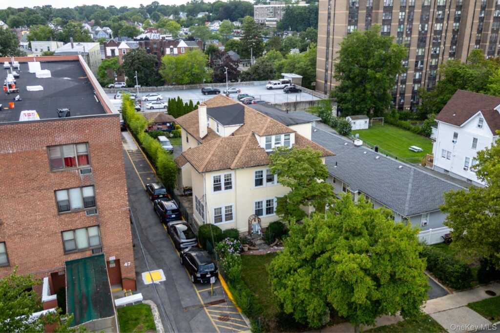 43 Davis Avenue, White Plains, NY 10605 - Photo 27 of 34