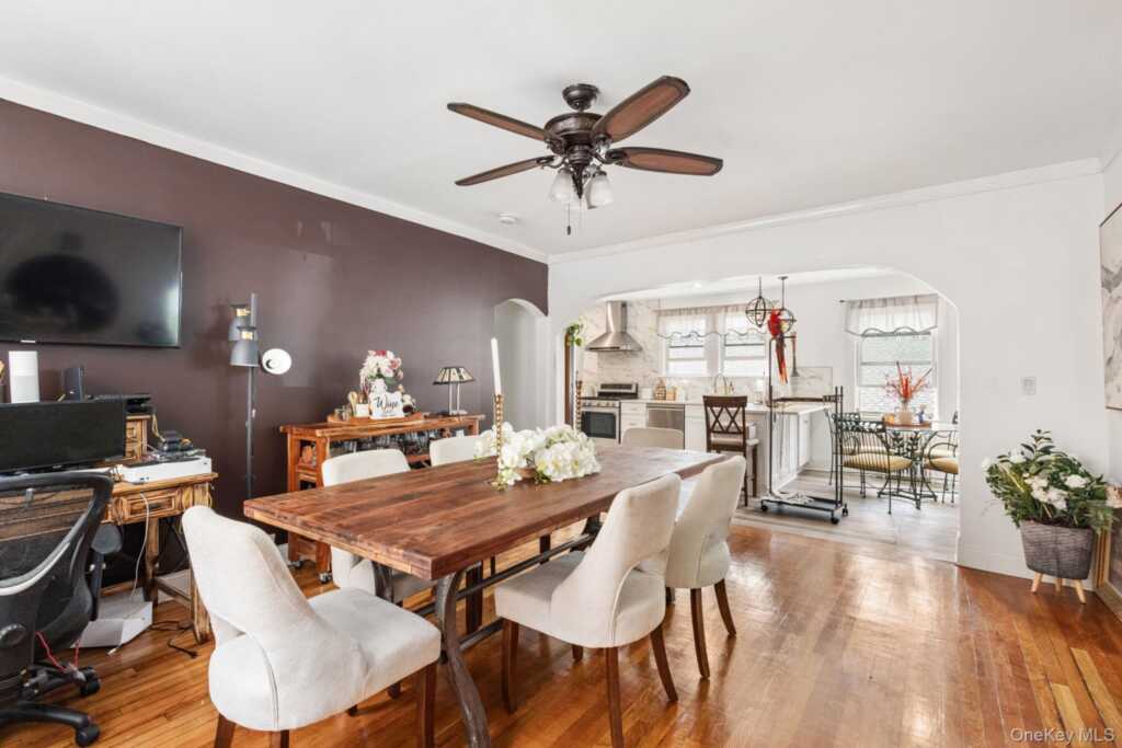 43 Davis Avenue, White Plains, NY 10605 - Photo 8 of 34