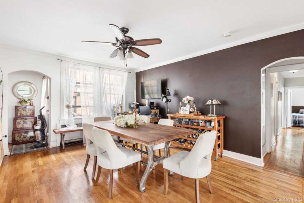 43 Davis Avenue, White Plains, NY 10605 - Photo 9 of 34