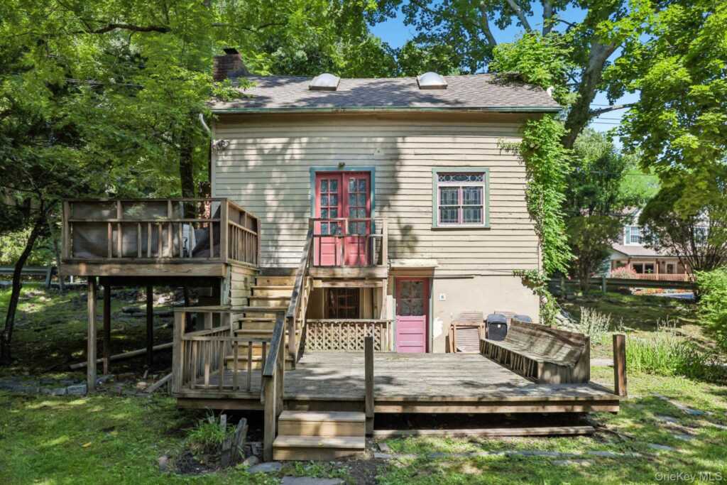 8 Reservoir Road, Stony Point, NY 10980 - Photo 18 of 24