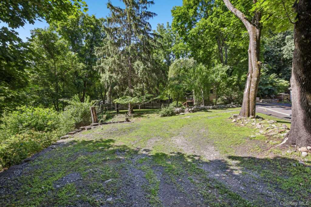 8 Reservoir Road, Stony Point, NY 10980 - Photo 22 of 24