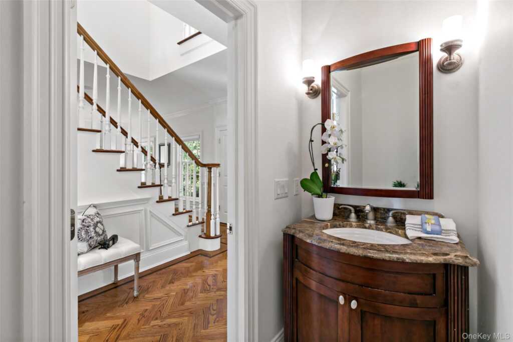 18 Sammis Lane, White Plains, NY 10605 - Photo 14 of 33