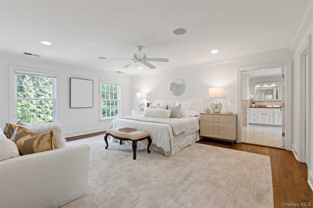 18 Sammis Lane, White Plains, NY 10605 - Photo 17 of 33