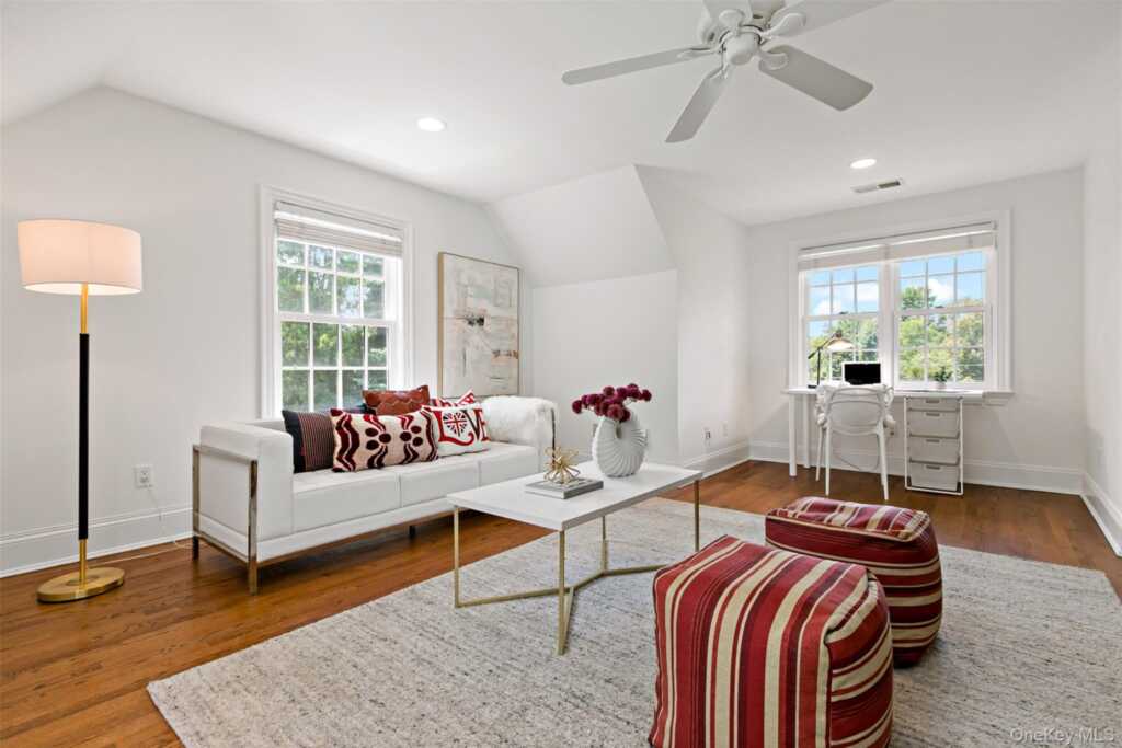 18 Sammis Lane, White Plains, NY 10605 - Photo 25 of 33