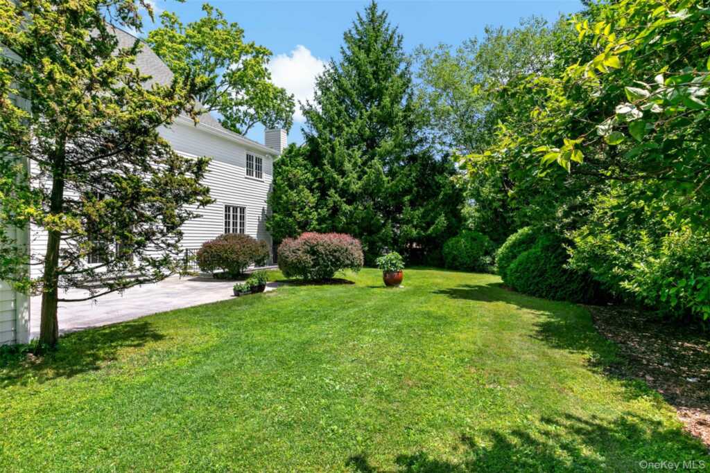 18 Sammis Lane, White Plains, NY 10605 - Photo 28 of 33