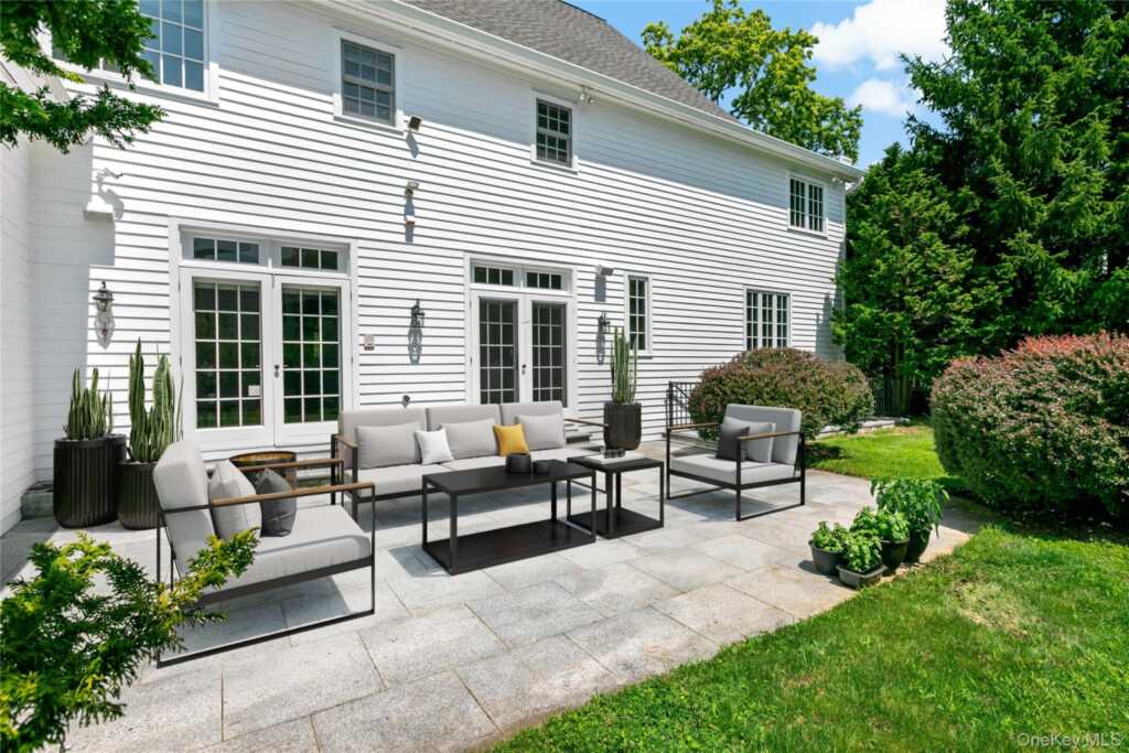 18 Sammis Lane, White Plains, NY 10605 - Photo 29 of 33