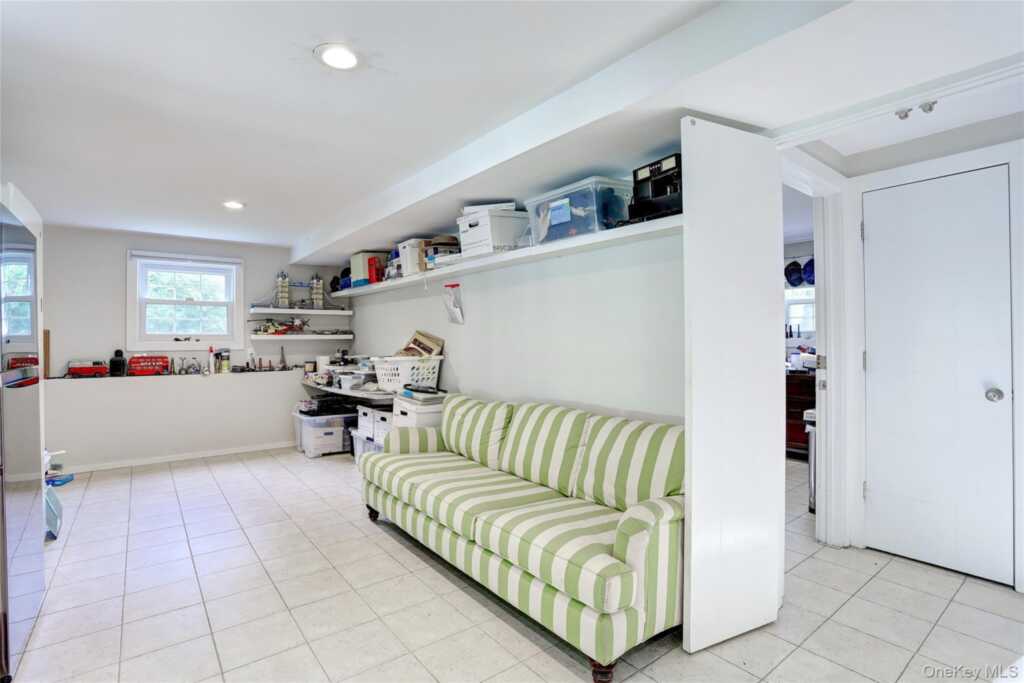 561 Babbling Brook Lane, Valley Cottage, NY 10989 - Photo 19 of 30
