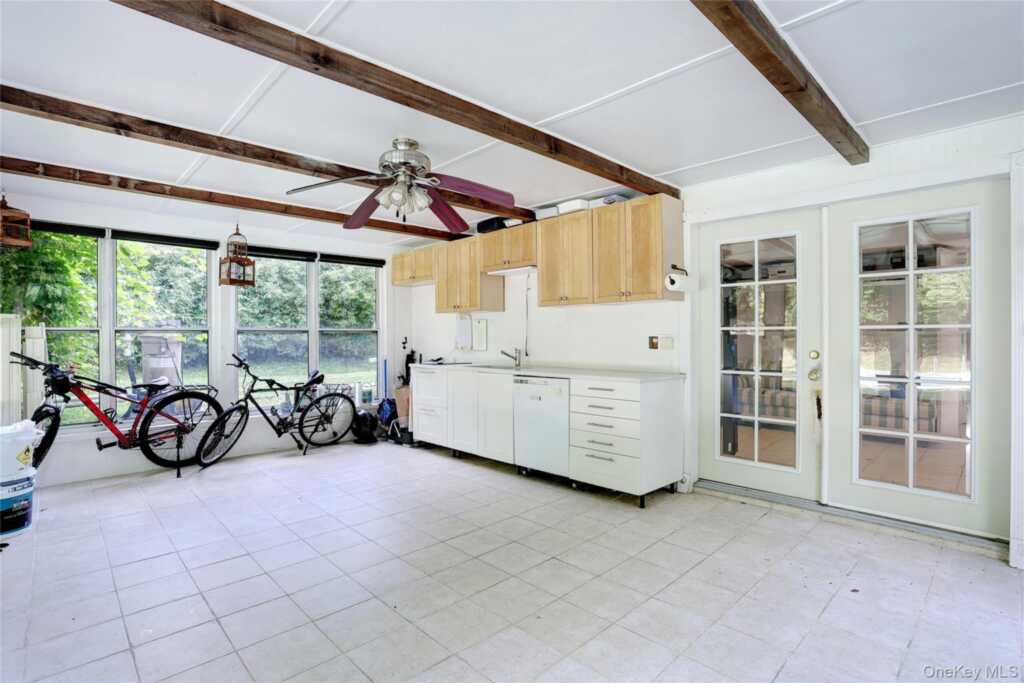 561 Babbling Brook Lane, Valley Cottage, NY 10989 - Photo 21 of 30