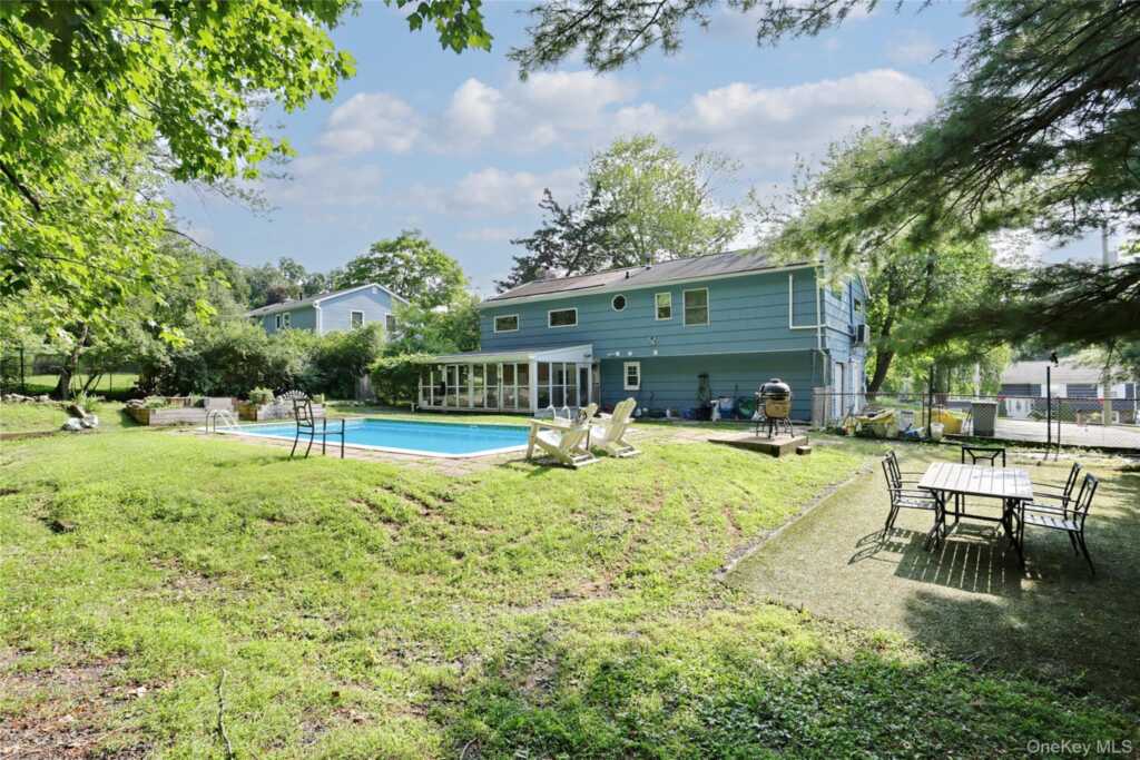 561 Babbling Brook Lane, Valley Cottage, NY 10989 - Photo 26 of 30