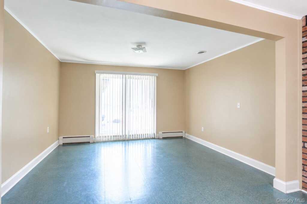 33 Tor View Avenue, New City, NY 10956 - Photo 17 of 29