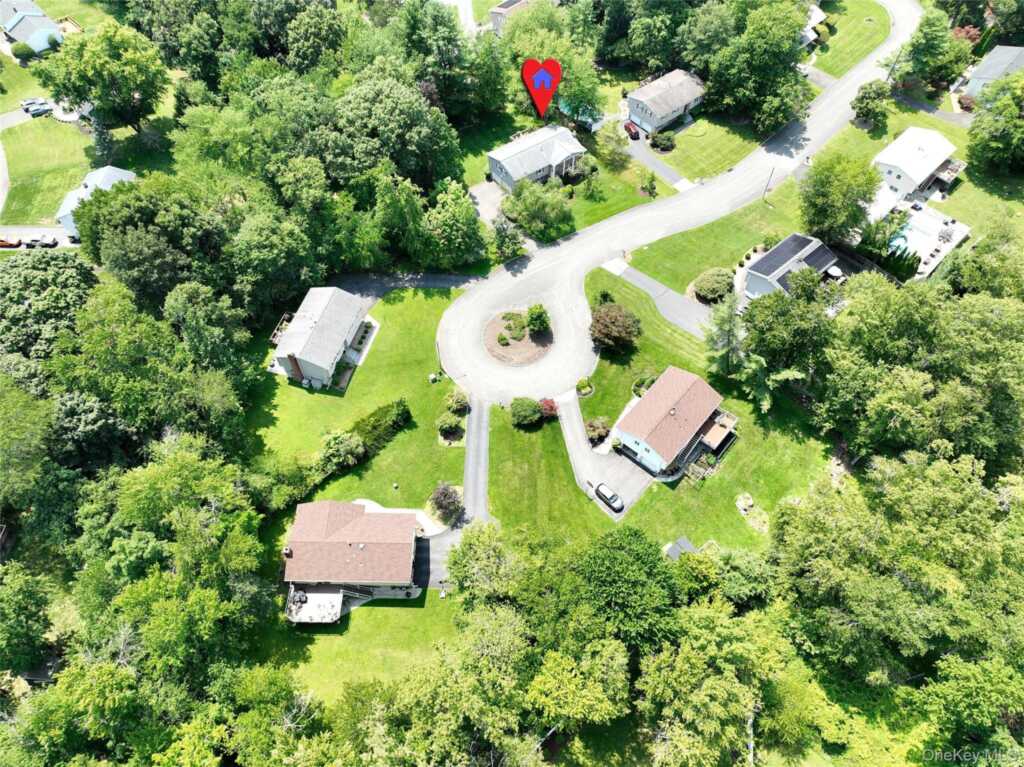33 Tor View Avenue, New City, NY 10956 - Photo 3 of 29