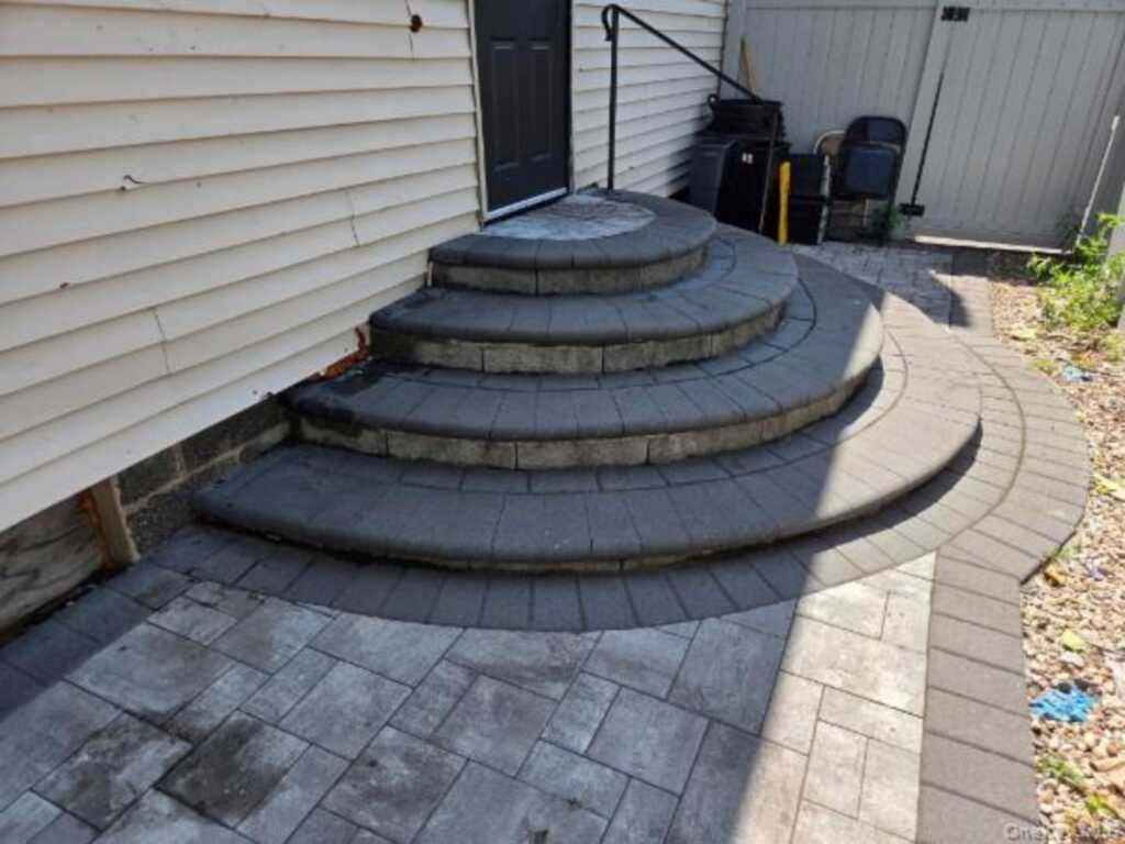 33-35 W Central Avenue, Pearl River, NY 10965 - Photo 11 of 22