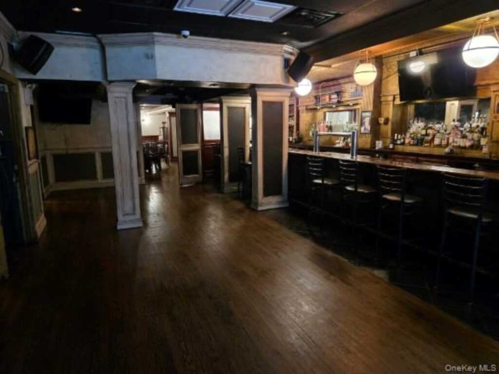 33-35 W Central Avenue, Pearl River, NY 10965 - Photo 4 of 22