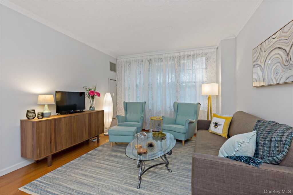 300 Mamaroneck, Unit #315, White Plains, NY 10605