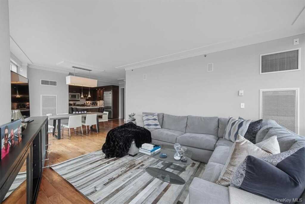 1 Renaissance Square, Unit #24F, White Plains, NY 10601 - Photo 14 of 27