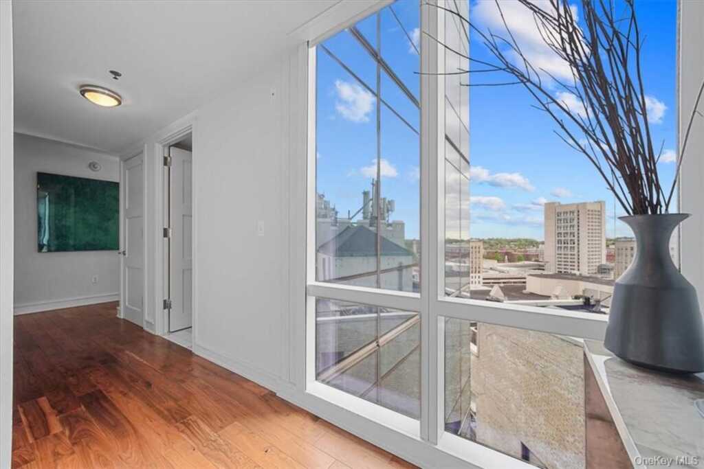 1 Renaissance Square, Unit #24F, White Plains, NY 10601 - Photo 2 of 27