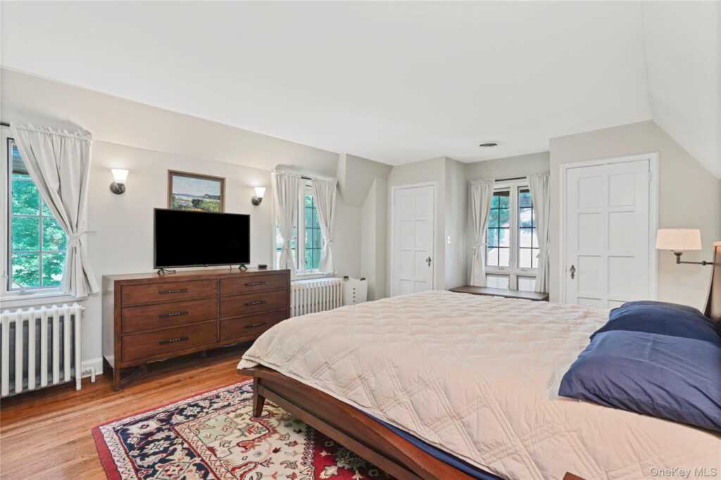 13 Craven Lane, White Plains, NY 10605 - Photo 14 of 30