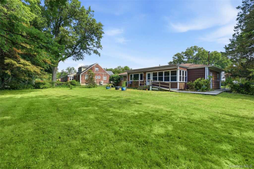 31 Partridge Road, White Plains, NY 10605 - Photo 21 of 24