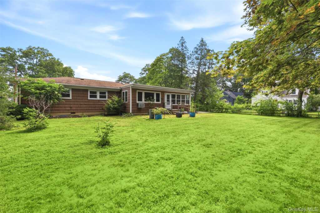 31 Partridge Road, White Plains, NY 10605 - Photo 22 of 24