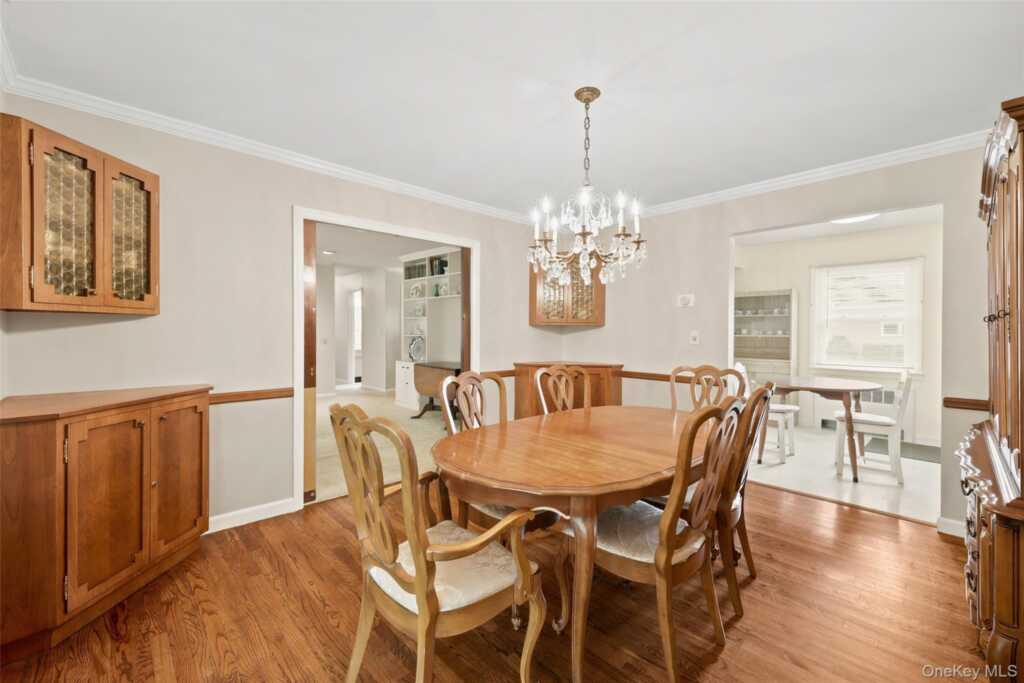 31 Partridge Road, White Plains, NY 10605 - Photo 8 of 24