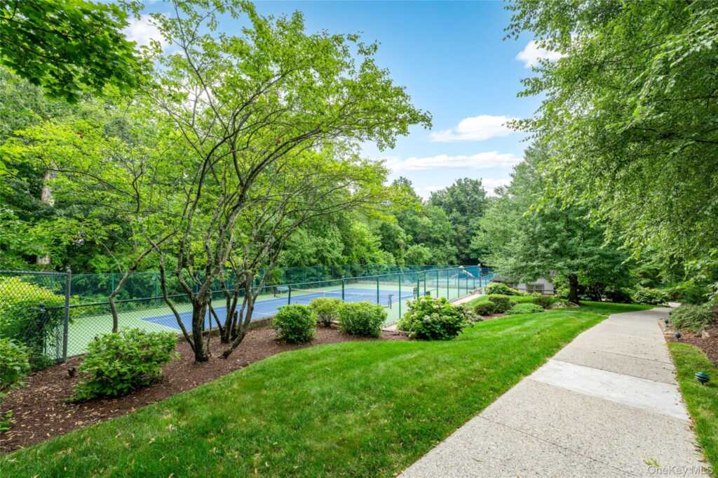 142 Woodbrook Road, White Plains, NY 10605 - Photo 24 of 28