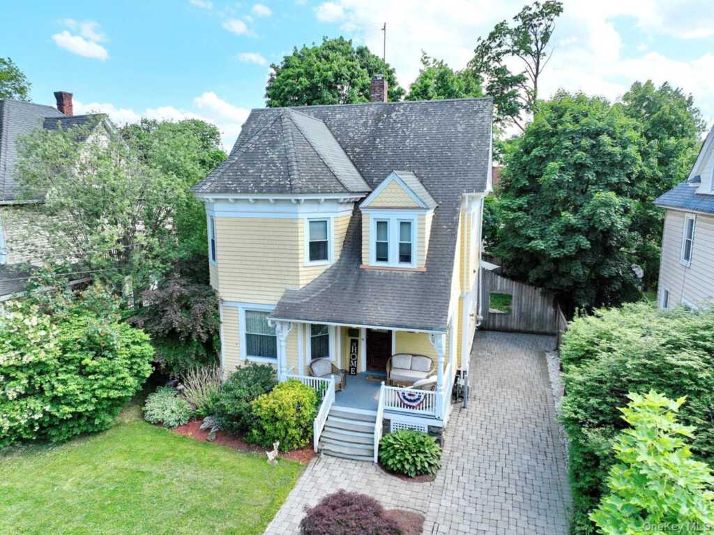 73 E Maple Avenue, Suffern, NY 10901 - Photo 20 of 26
