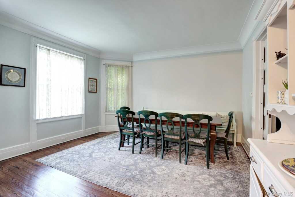 73 E Maple Avenue, Suffern, NY 10901 - Photo 4 of 26