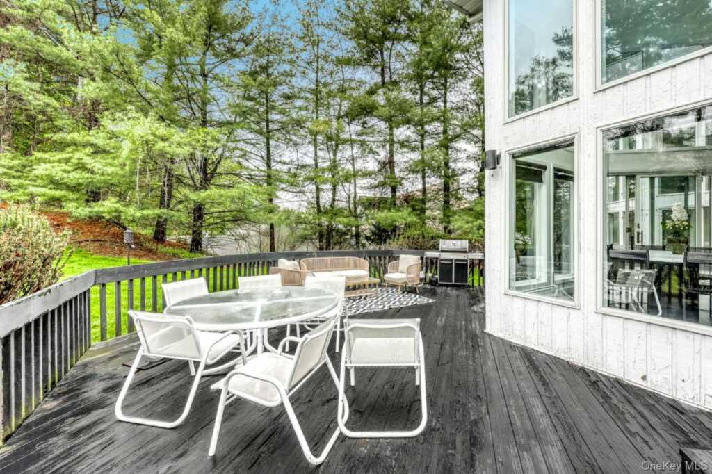 38 Roberts Road, New City, NY 10956 - Photo 32 of 38