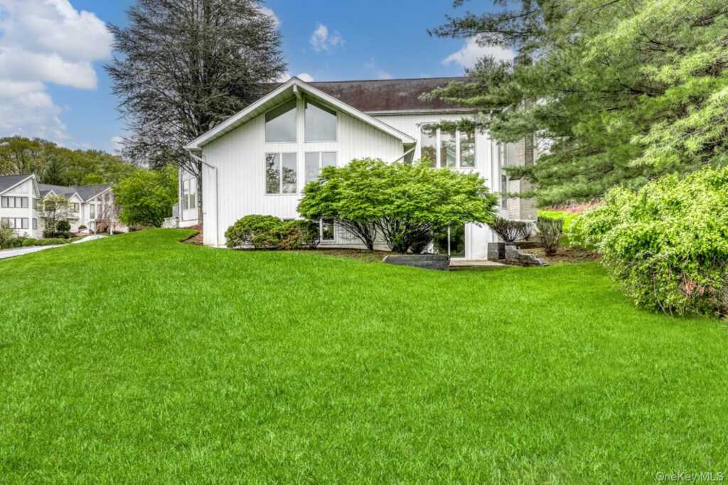 38 Roberts Road, New City, NY 10956 - Photo 35 of 38