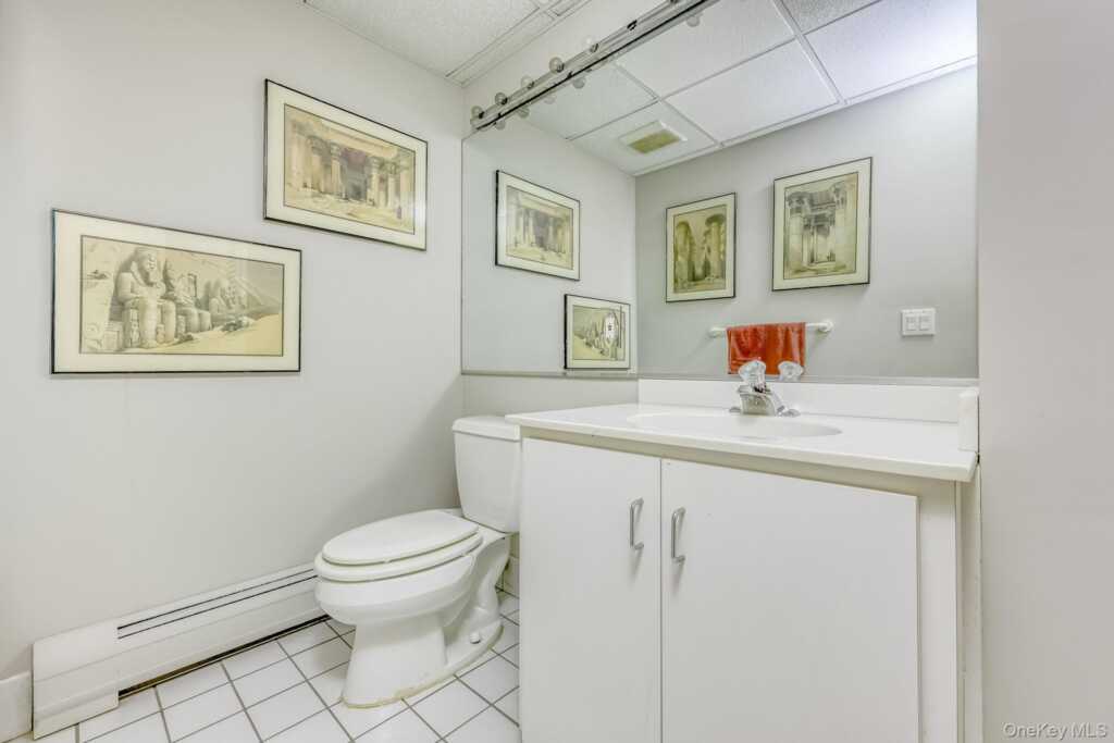 17 Snowdrop Drive, New City, NY 10956 - Photo 26 of 35