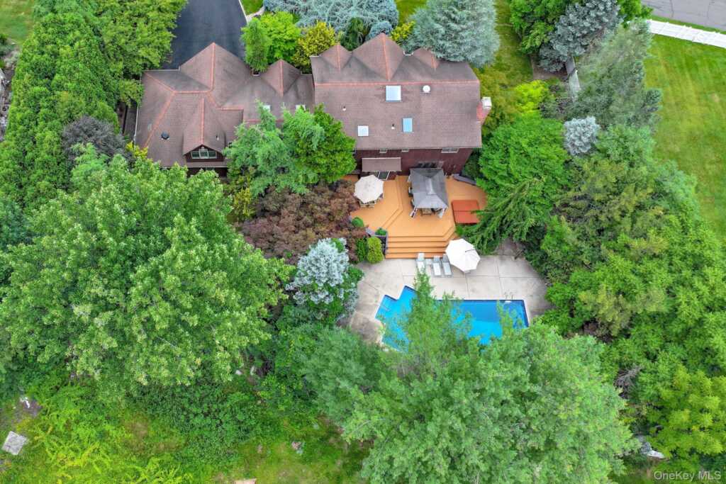 17 Snowdrop Drive, New City, NY 10956 - Photo 34 of 35