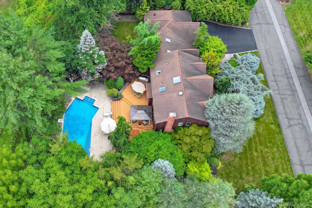 17 Snowdrop Drive, New City, NY 10956 - Photo 35 of 35