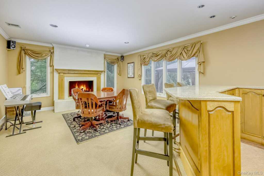 17 Snowdrop Drive, New City, NY 10956 - Photo 7 of 35