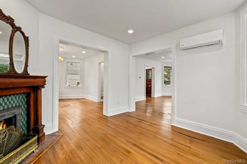 7 Clinton Place, Suffern, NY 10901 - Photo 14 of 48