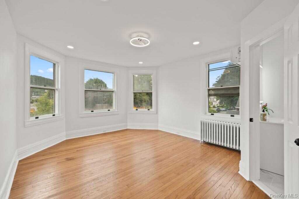 7 Clinton Place, Suffern, NY 10901 - Photo 24 of 48