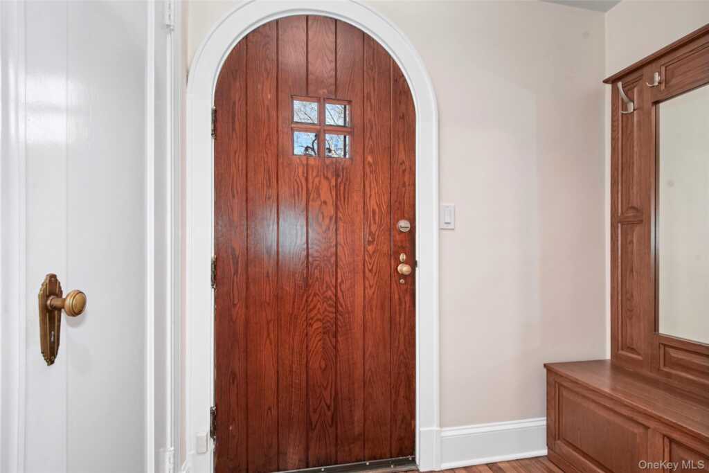 17 Haven Avenue, Rye, NY 10580 - Photo 2 of 34