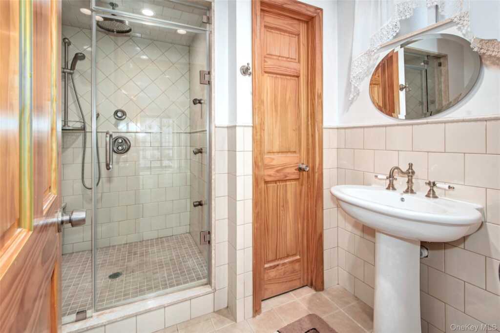 17 Haven Avenue, Rye, NY 10580 - Photo 24 of 34