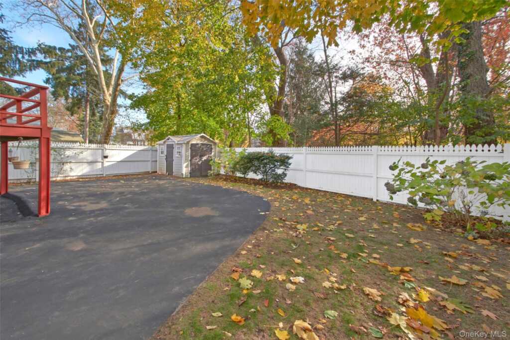17 Haven Avenue, Rye, NY 10580 - Photo 28 of 34