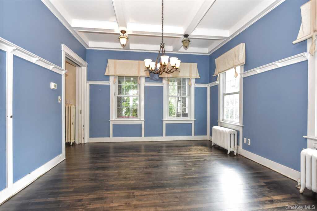 127 Hunt Avenue, Pearl River, NY 10965 - Photo 15 of 36