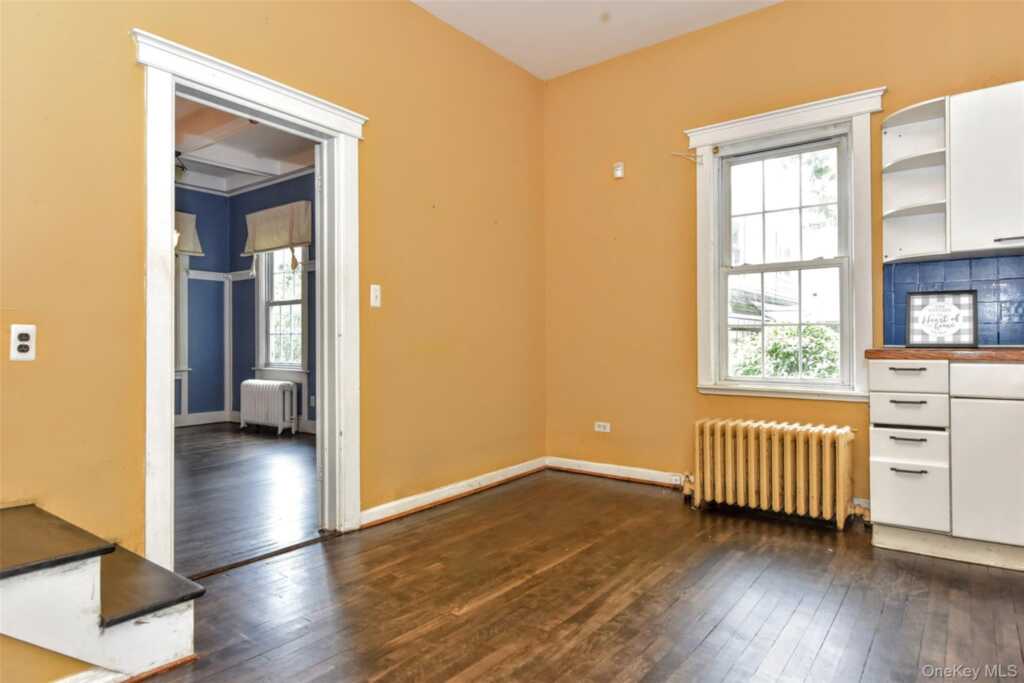 127 Hunt Avenue, Pearl River, NY 10965 - Photo 18 of 36