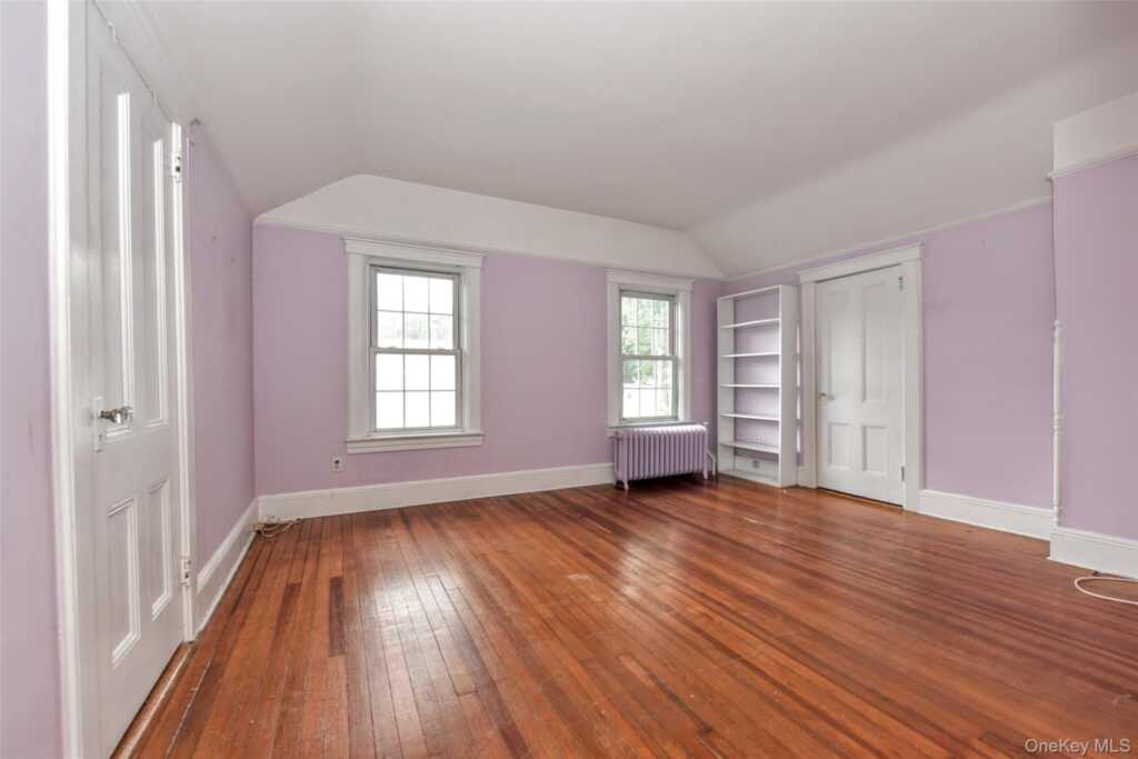 127 Hunt Avenue, Pearl River, NY 10965 - Photo 26 of 36