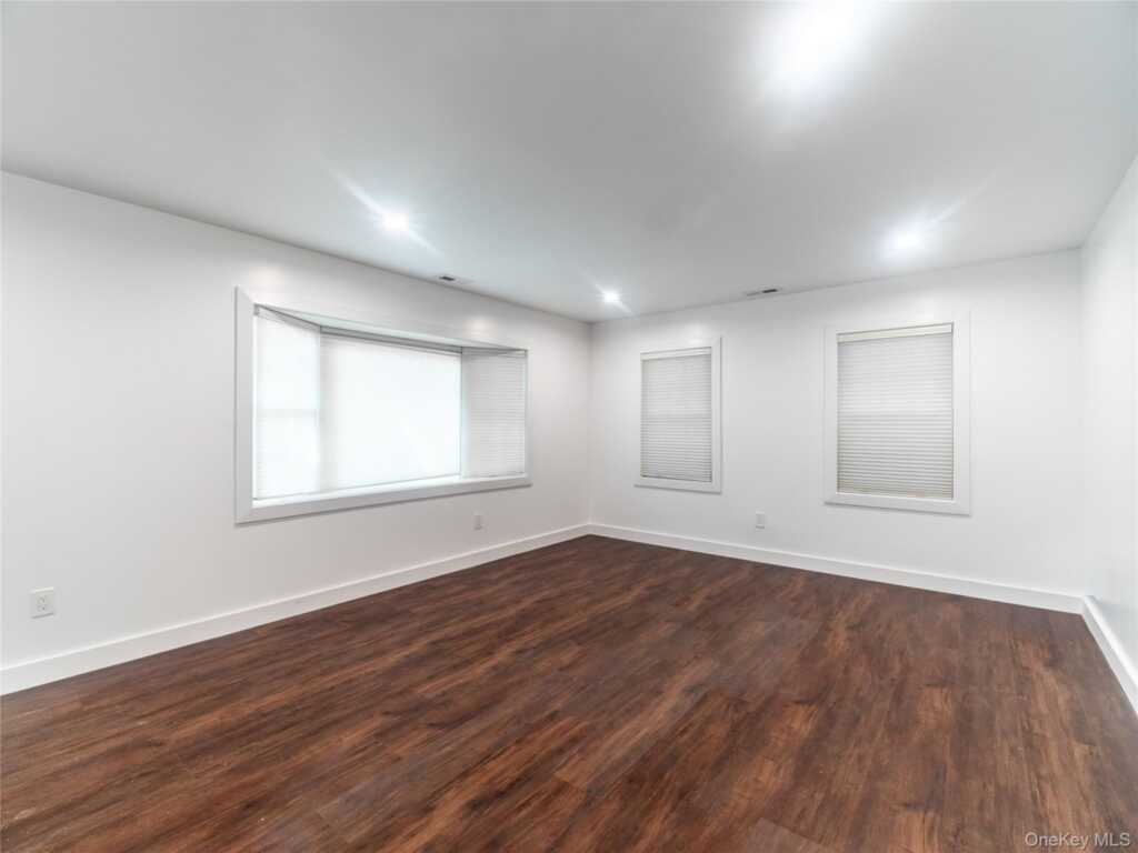 713 Westchester Avenue, Rye, NY 10573 - Photo 10 of 25
