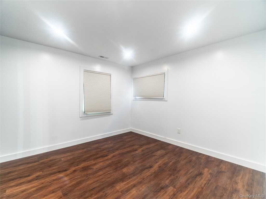 713 Westchester Avenue, Rye, NY 10573 - Photo 13 of 25