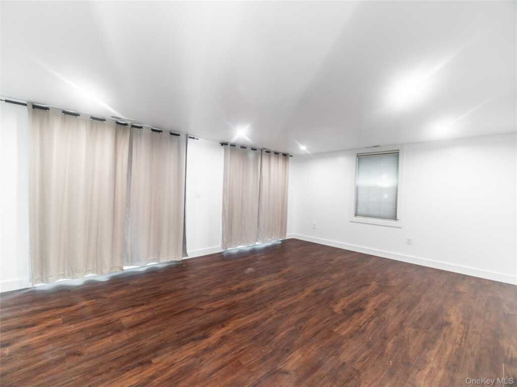 713 Westchester Avenue, Rye, NY 10573 - Photo 15 of 25