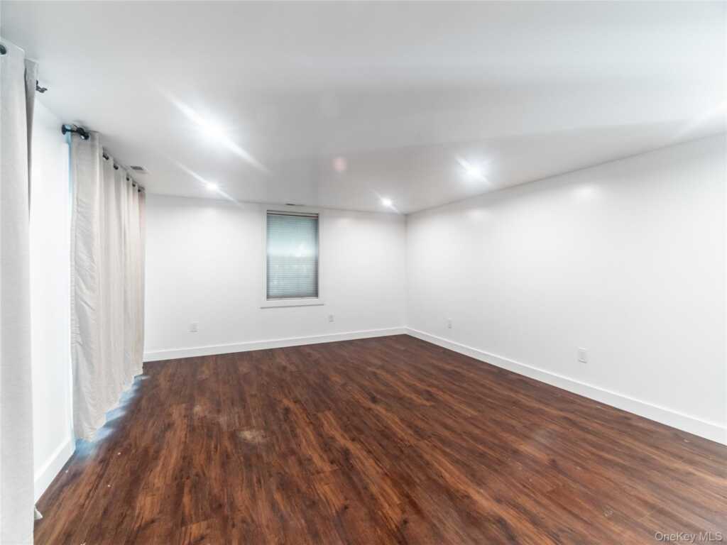 713 Westchester Avenue, Rye, NY 10573 - Photo 16 of 25