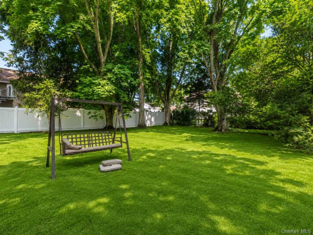 713 Westchester Avenue, Rye, NY 10573 - Photo 3 of 25