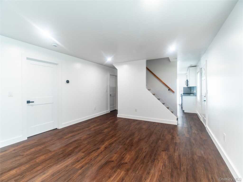713 Westchester Avenue, Rye, NY 10573 - Photo 9 of 25