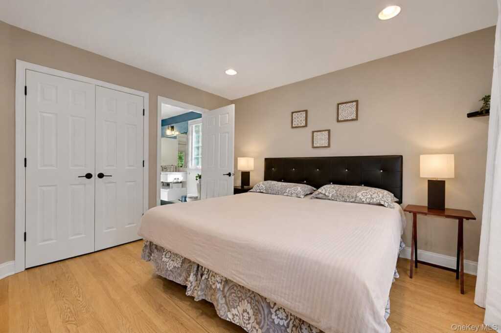 16 Eagle Court, White Plains, NY 10605 - Photo 26 of 49
