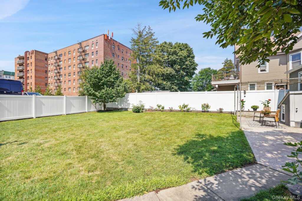 384 Irving Avenue, Rye, NY 10573 - Photo 20 of 30